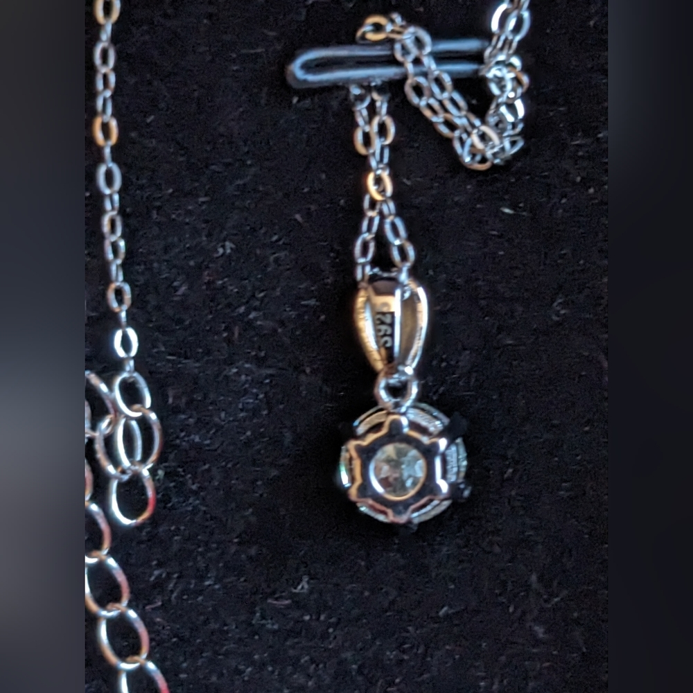 1 carat t.w. new round necklace - Picture 3 of 7
